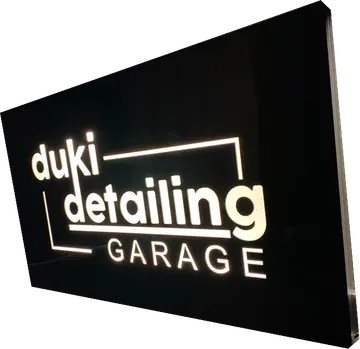 Svijetleca reklama za Duki detailing firmu