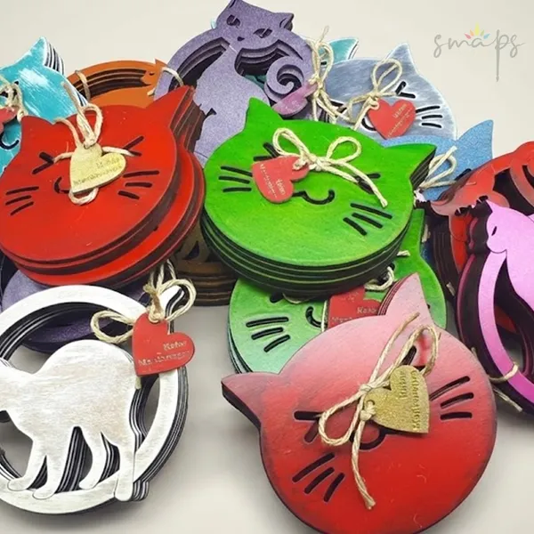 Suvenir podmetači za čaše u obliku lica mačke simbola Kotora u raznim jarkim bojama